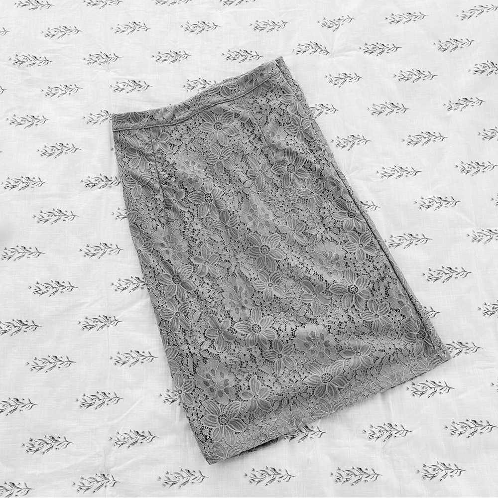 Women’s Small Grey Lace Pencil skirt